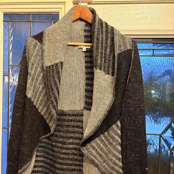 Cabi Shadow XL Patchwork Shawl  Collar Chunky Knit Cardigan Sweater  Black/White - Picture 1 of 15